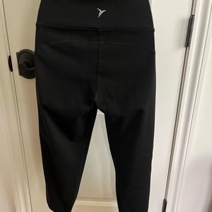 Old Navy Active Three Quarter Length Large Black